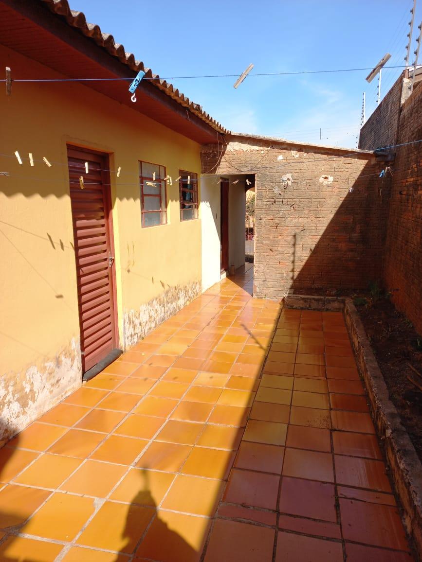 VRL212 vende casa rua carriça jd lorena